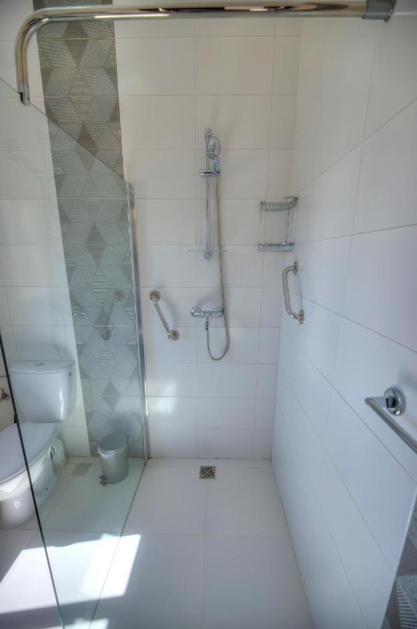Beautifully Furnished Seafront 4 Bedrooms Goslm-4 Σλιέμα Εξωτερικό φωτογραφία